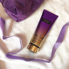 Carregar imagem no visualizador da galeria, Victoria's Secret Loção Hidratante Love Spell 236 ml