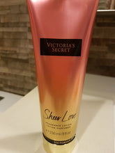 Carregar imagem no visualizador da galeria, Victoria's Secret Loção Hidratante Sheer Love 236 ml