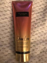 Carregar imagem no visualizador da galeria, Victoria's Secret Loção Hidratante Sheer Love 236 ml