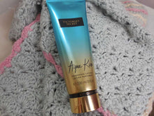 Carregar imagem no visualizador da galeria, Victoria's Secret Loção Hidratante Aqua Kiss 236 ml