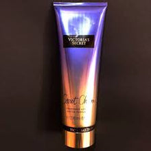 Carregar imagem no visualizador da galeria, Victoria's Secret Loção Hidratante Secret Charm 236 ml