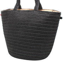 Carregar imagem no visualizador da galeria, Bolsa de Palha Pompom - Preto
