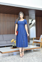 Carregar imagem no visualizador da galeria, Vestido Midi Jeans Grizelda