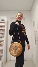 Carregar imagem no visualizador da galeria, Bolsa capim dourado disco