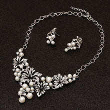 Carregar imagem no visualizador da galeria, Colar e Brincos Bridge Crystal Gold  Silver # IO21.8090