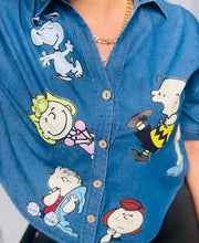 Carregar imagem no visualizador da galeria, Camisa feminina snoopy