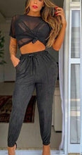 Carregar imagem no visualizador da galeria, Calça Joggers de Suede