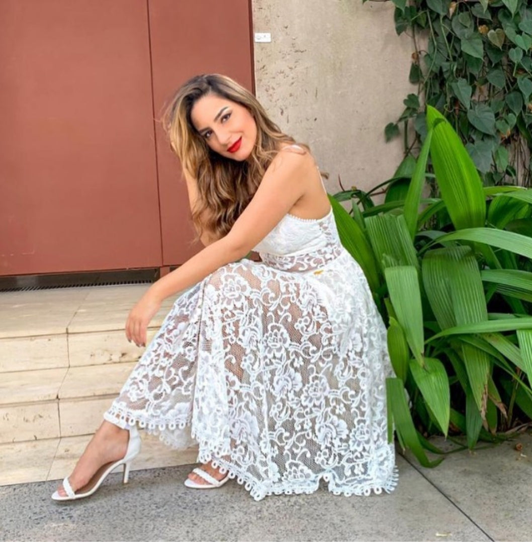 Vestido em Renda Glamour