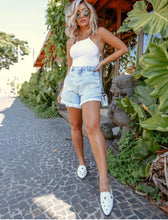 Carregar imagem no visualizador da galeria, Shorts Jeans Pérolas do Oceano