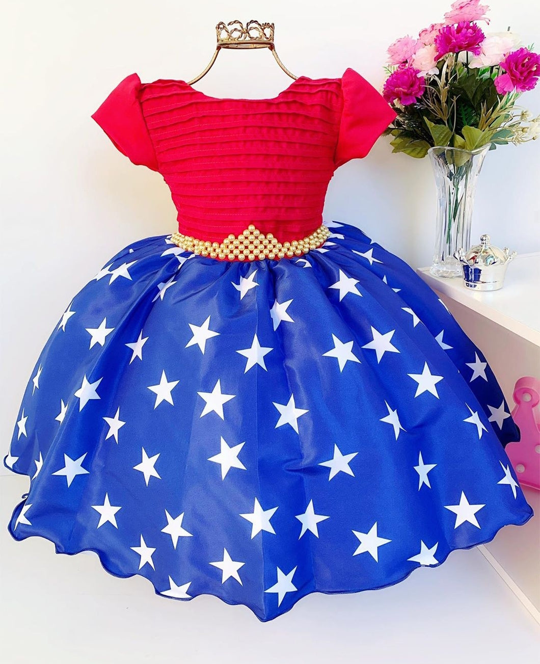 Vestido temático infantil mulher maravilha