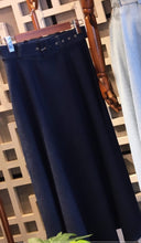 Carregar imagem no visualizador da galeria, Saia Jeans Valéria Blue