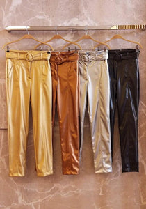 Calça metalizada Flay