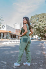 Carregar imagem no visualizador da galeria, Jardineira Mia