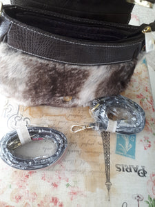 Mochila com Bordado Indígena by Sabrina Sato