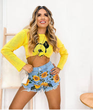 Carregar imagem no visualizador da galeria, Shorts Jeans Flores de Maio