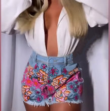 Carregar imagem no visualizador da galeria, Shorts Jeans Poliana