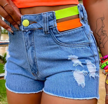 Carregar imagem no visualizador da galeria, Shorts Jeans a Bella