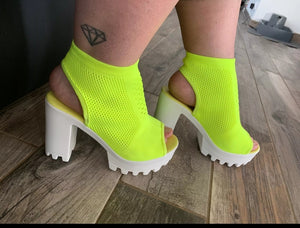 Sandália Neon