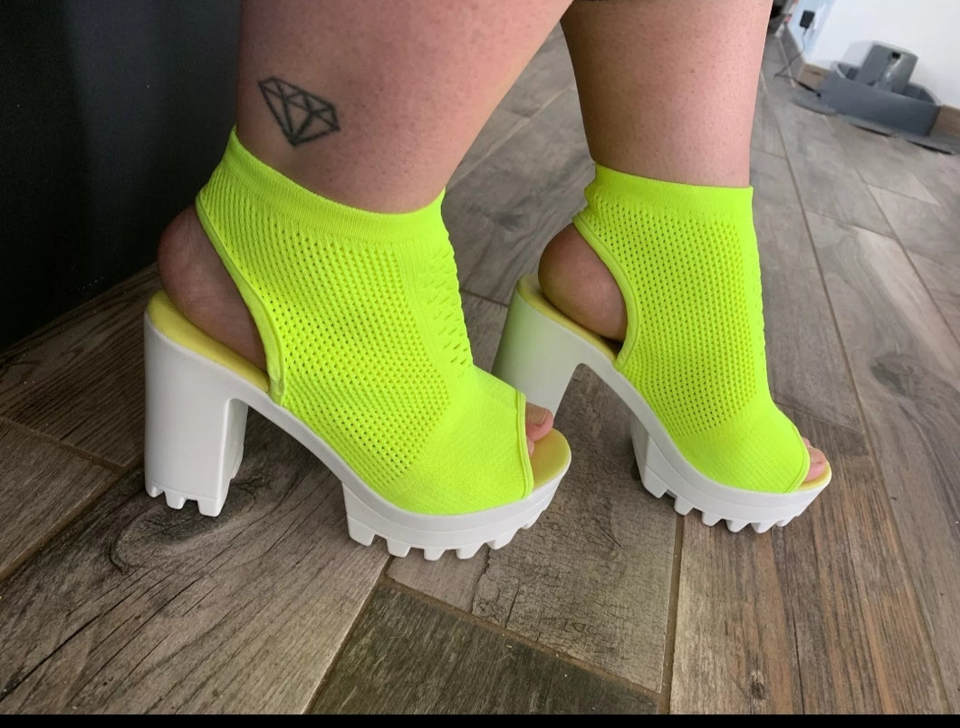 Sandália Neon