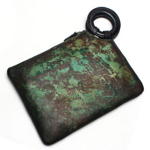 Carregar imagem no visualizador da galeria, Clutch de Couro Legítimo # C1245.1821